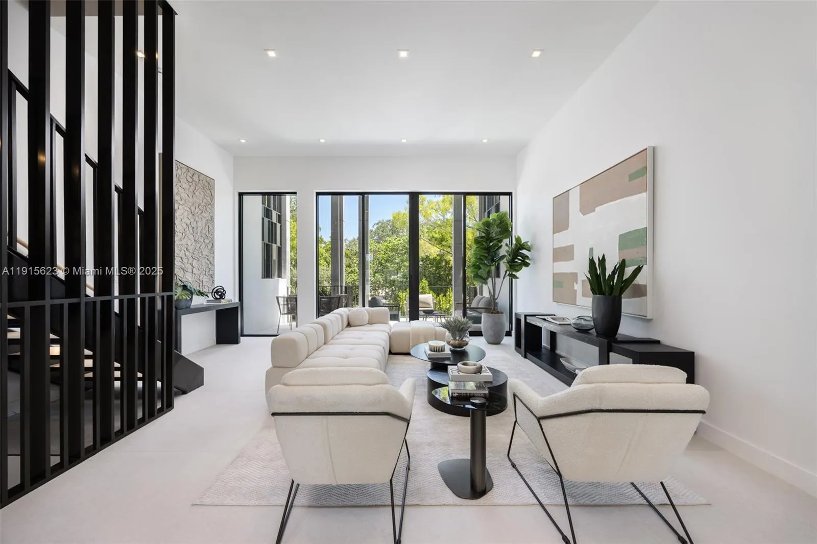 94 Sw 28th Rd 3, Miami, Florida 33129, Miami, Florida 33129, 3 Bedrooms Bedrooms, ,3 BathroomsBathrooms,Residential,For Sale,94 Sw 28th Rd 3, Miami, Florida 33129,A11915623