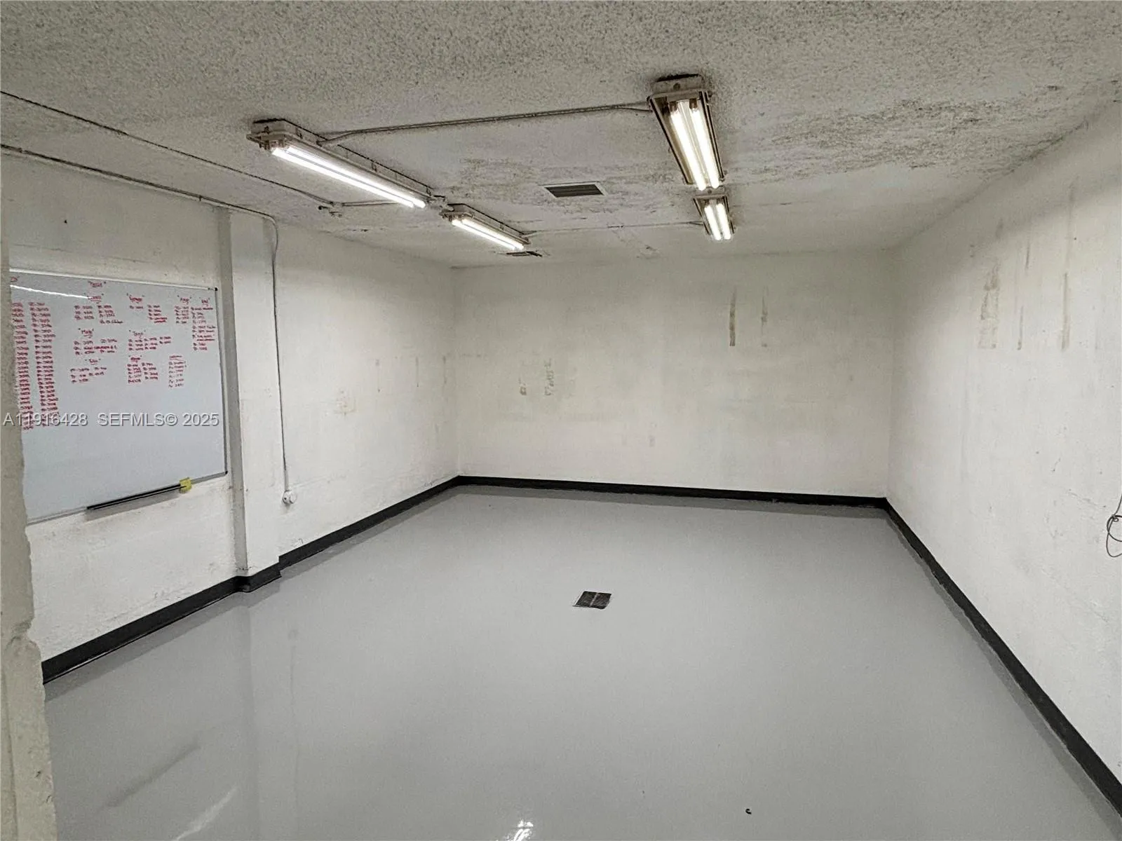 1101 Nw 72nd St, Miami, Florida 33150, Miami, Florida 33150, ,Commercial Lease,For Rent,1101 Nw 72nd St, Miami, Florida 33150,A11916428