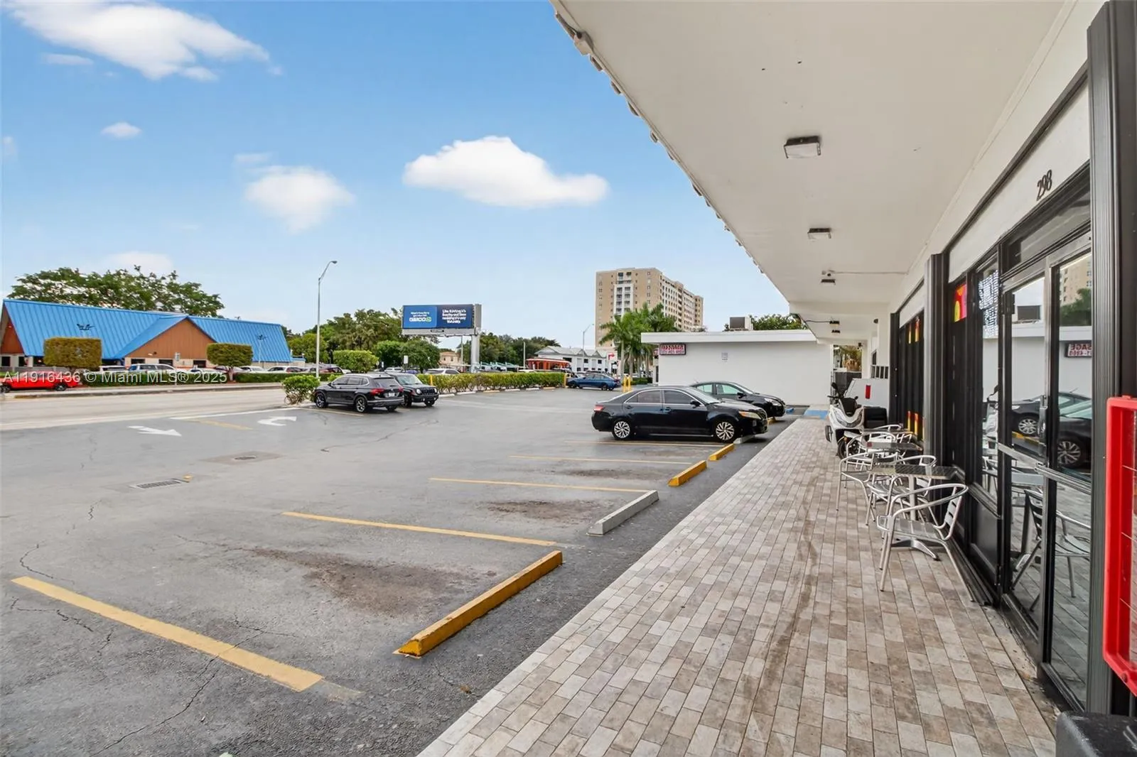 Le Jeune Cafe, Miami, Florida 33126, Miami, Florida 33126, ,Business Opportunity,For Sale,Le Jeune Cafe, Miami, Florida 33126,A11916436