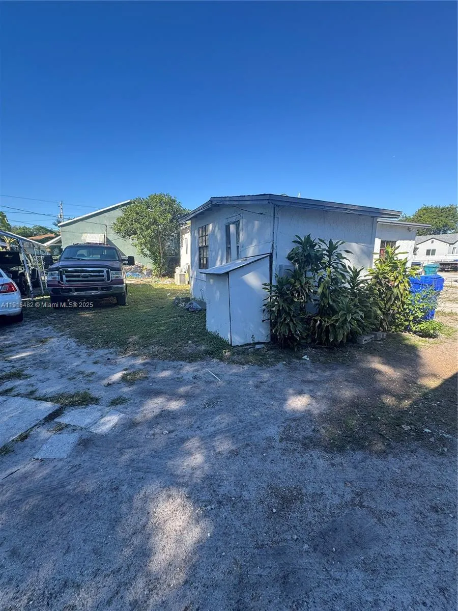 1080 Nw 65th St, Miami, Florida 33150, Miami, Florida 33150, ,Residential Income,For Sale,1080 Nw 65th St, Miami, Florida 33150,A11916482