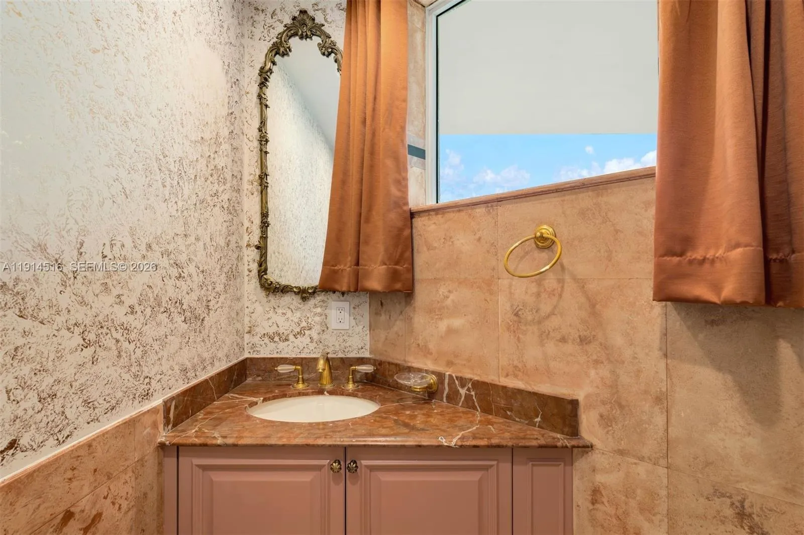 5025 Collins Ave Ph-1, Miami Beach, Florida 33140, Miami Beach, Florida 33140, 4 Bedrooms Bedrooms, ,5 BathroomsBathrooms,Residential,For Sale,5025 Collins Ave Ph-1, Miami Beach, Florida 33140,A11914516