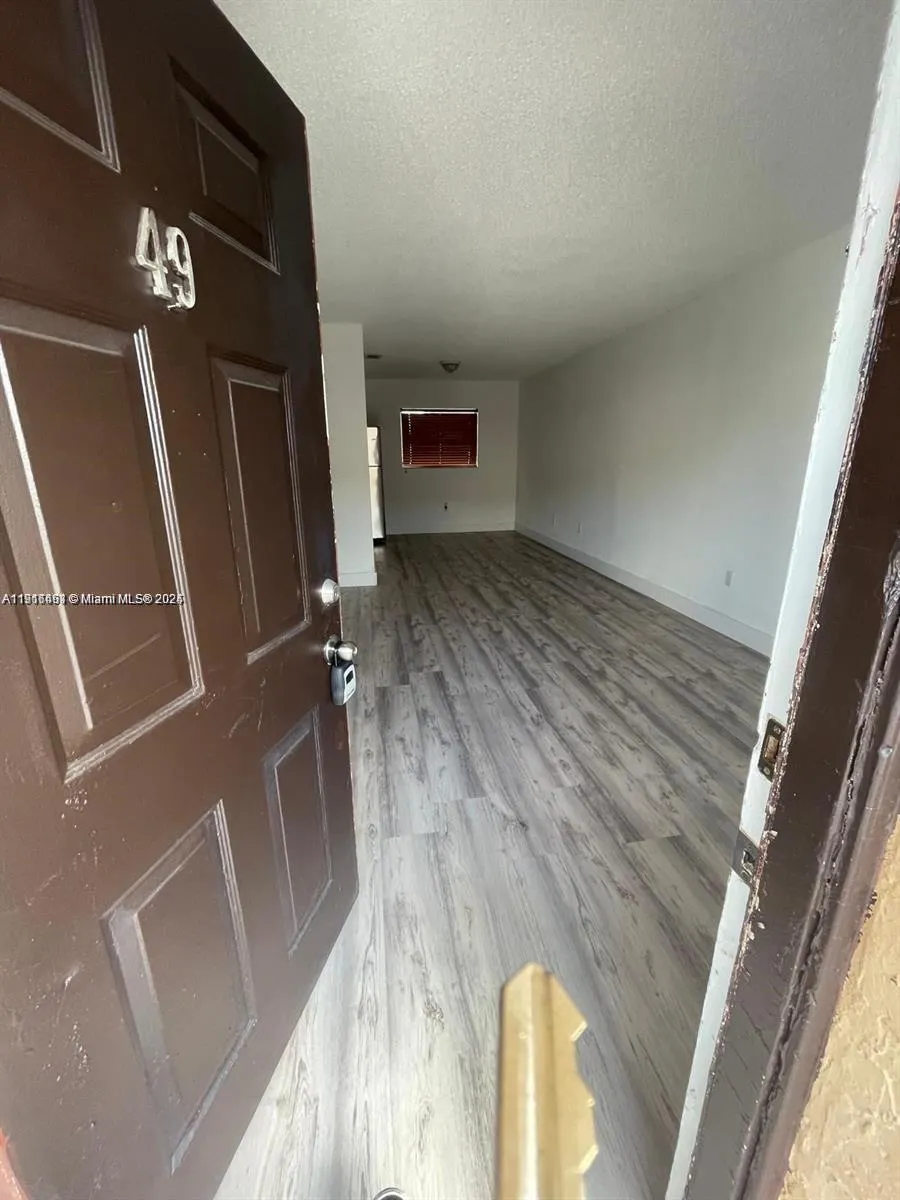 5491 W 24th Ave 49, Hialeah, Florida 33016, Hialeah, Florida 33016, 3 Bedrooms Bedrooms, ,2 BathroomsBathrooms,Residential Lease,For Rent,5491 W 24th Ave 49, Hialeah, Florida 33016,A11916463