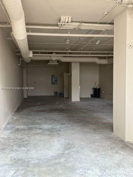 Ready to be built to your specifications////To the right of column there is more\r\nfloor space not shown.