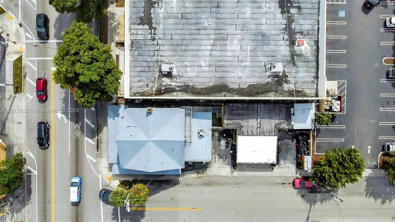 1818 Nw 17th Ave, Miami, Florida 33125, Miami, Florida 33125, ,Commercial Sale,For Sale,1818 Nw 17th Ave, Miami, Florida 33125,A11915625