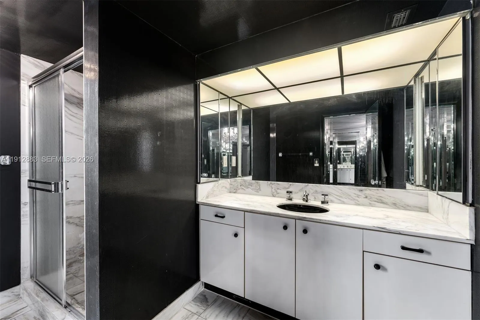 5500 Collins Ave 304, Miami Beach, Florida 33140, Miami Beach, Florida 33140, 3 Bedrooms Bedrooms, ,3 BathroomsBathrooms,Residential,For Sale,5500 Collins Ave 304, Miami Beach, Florida 33140,A11912883