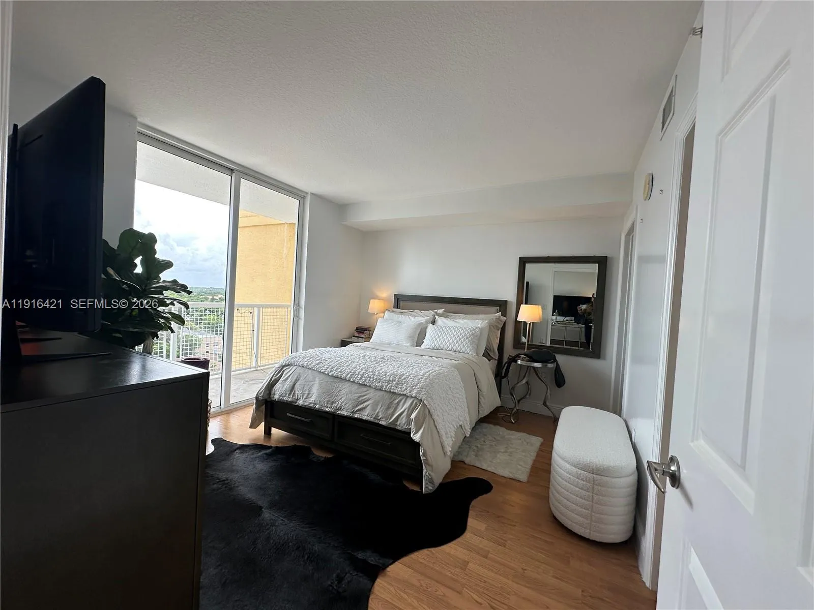 900 Sw 8th St 1010, Miami, Florida 33130, Miami, Florida 33130, 1 Bedroom Bedrooms, ,1 BathroomBathrooms,Residential,For Sale,900 Sw 8th St 1010, Miami, Florida 33130,A11916421