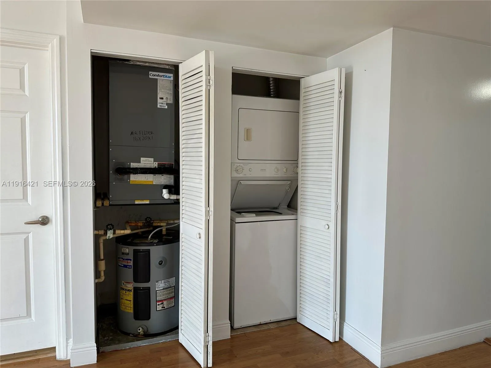 900 Sw 8th St 1010, Miami, Florida 33130, Miami, Florida 33130, 1 Bedroom Bedrooms, ,1 BathroomBathrooms,Residential,For Sale,900 Sw 8th St 1010, Miami, Florida 33130,A11916421