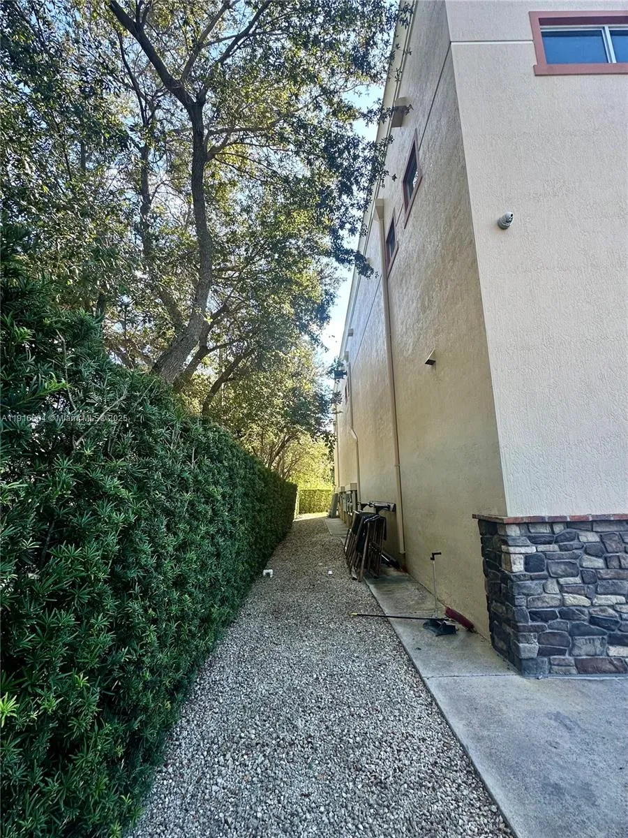 14920 Sw 137th St Unit 1, Miami, Florida 33196, Miami, Florida 33196, ,Commercial Lease,For Rent,14920 Sw 137th St Unit 1, Miami, Florida 33196,A11916604