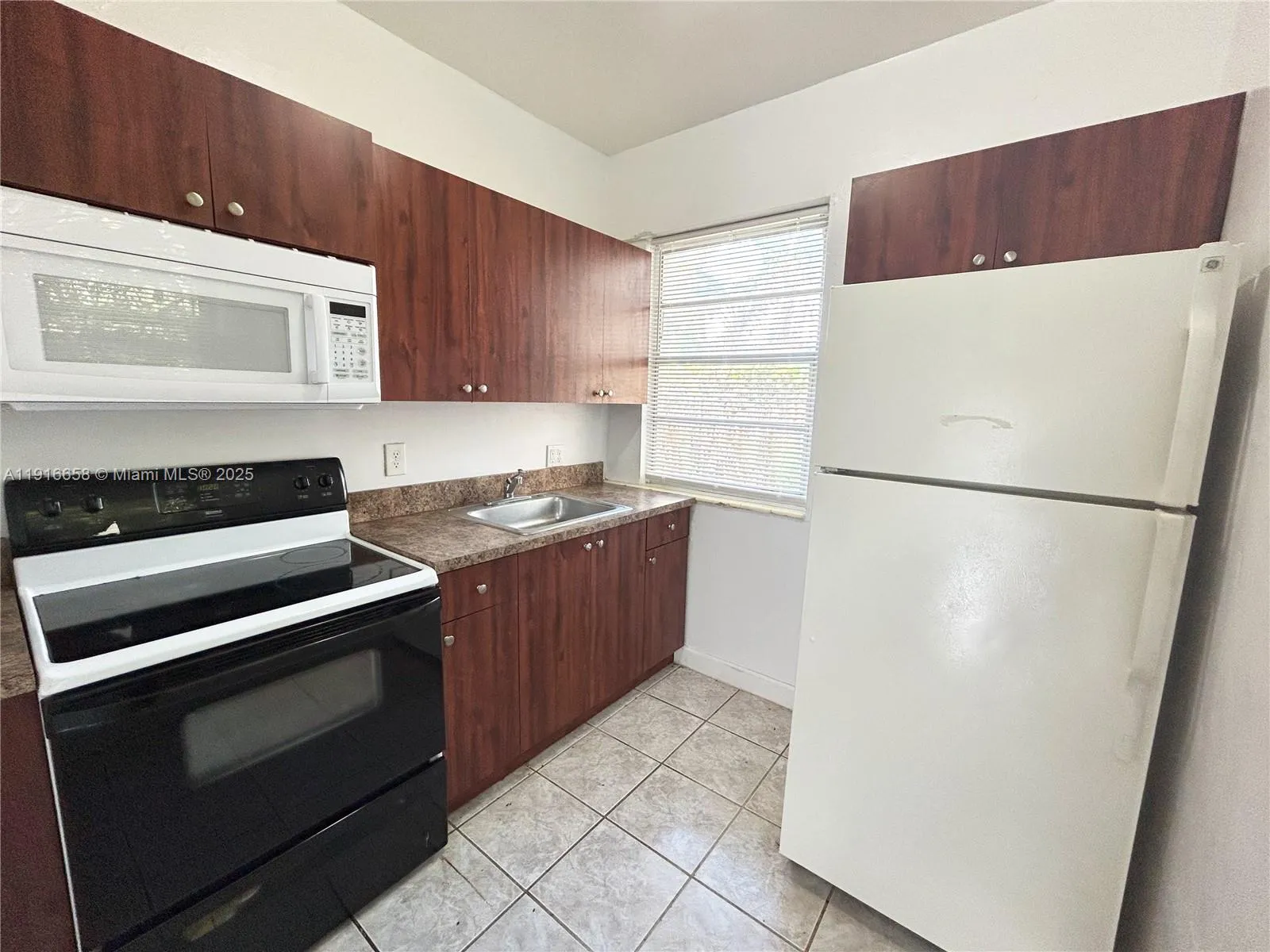 667 Ne 86th St 3b, Miami, Florida 33138, Miami, Florida 33138, 1 Bedroom Bedrooms, ,1 BathroomBathrooms,Residential Lease,For Rent,667 Ne 86th St 3b, Miami, Florida 33138,A11916658 667 Ne 86th St 3b, Miami, Florida 33138, Miami, Florida 33138, 1 Bedroom Bedrooms, ,1 BathroomBathrooms,Residential Lease,For Rent,667 Ne 86th St 3b, Miami, Florida 33138,A11916658
