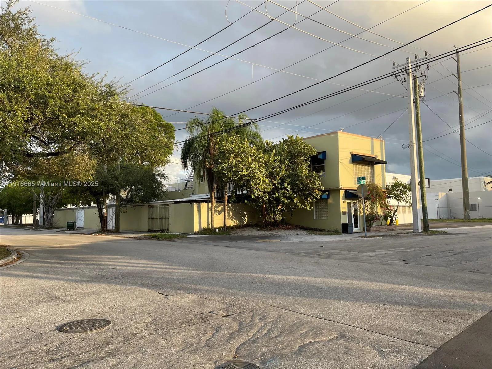 2299 Nw 25th Ave, Miami, Florida 33142, Miami, Florida 33142, ,Commercial Sale,For Sale,2299 Nw 25th Ave, Miami, Florida 33142,A11916665