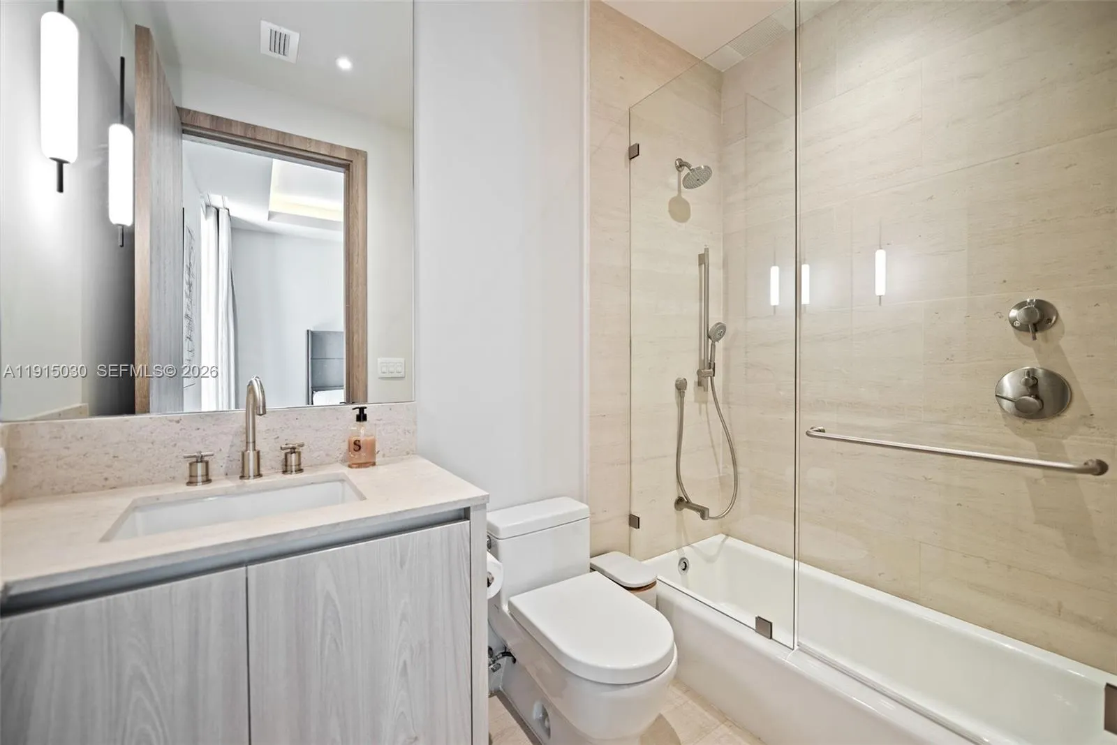 5831 Alton Rd, Miami Beach, Florida 33140, Miami Beach, Florida 33140, 4 Bedrooms Bedrooms, ,4 BathroomsBathrooms,Residential,For Sale,5831 Alton Rd, Miami Beach, Florida 33140,A11915030