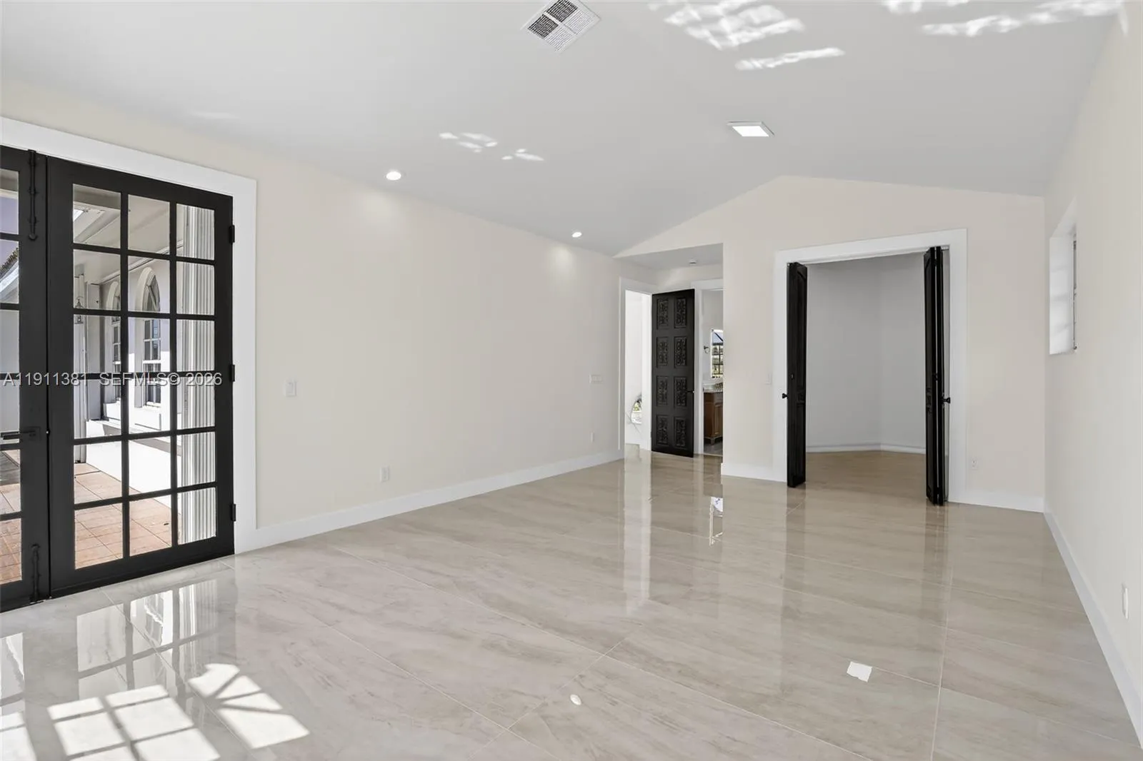 12360 Sw 1st St, Plantation, Florida 33325, Plantation, Florida 33325, 6 Bedrooms Bedrooms, ,5 BathroomsBathrooms,Residential,For Sale,12360 Sw 1st St, Plantation, Florida 33325,A11911381