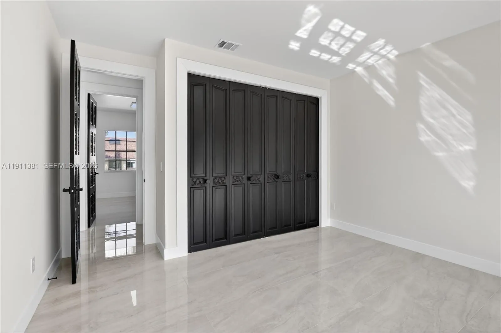 12360 Sw 1st St, Plantation, Florida 33325, Plantation, Florida 33325, 6 Bedrooms Bedrooms, ,5 BathroomsBathrooms,Residential,For Sale,12360 Sw 1st St, Plantation, Florida 33325,A11911381