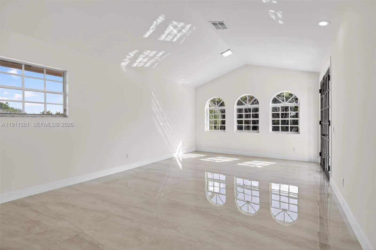12360 Sw 1st St, Plantation, Florida 33325, Plantation, Florida 33325, 6 Bedrooms Bedrooms, ,5 BathroomsBathrooms,Residential,For Sale,12360 Sw 1st St, Plantation, Florida 33325,A11911381