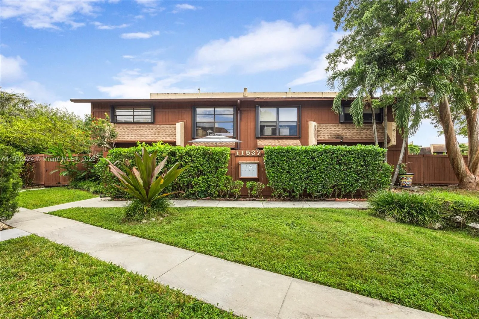 11537 Sw 64th St A83, Miami, Florida 33173, Miami, Florida 33173, 3 Bedrooms Bedrooms, ,2 BathroomsBathrooms,Residential,For Sale,11537 Sw 64th St A83, Miami, Florida 33173,A11912424