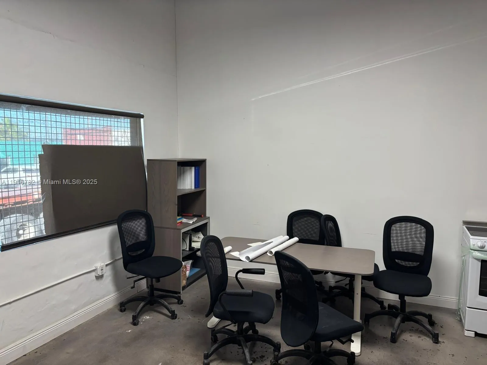 4685 E 11th Ave 2, Hialeah, Florida 33013, Hialeah, Florida 33013, ,Commercial Lease,For Rent,4685 E 11th Ave 2, Hialeah, Florida 33013,A11916782