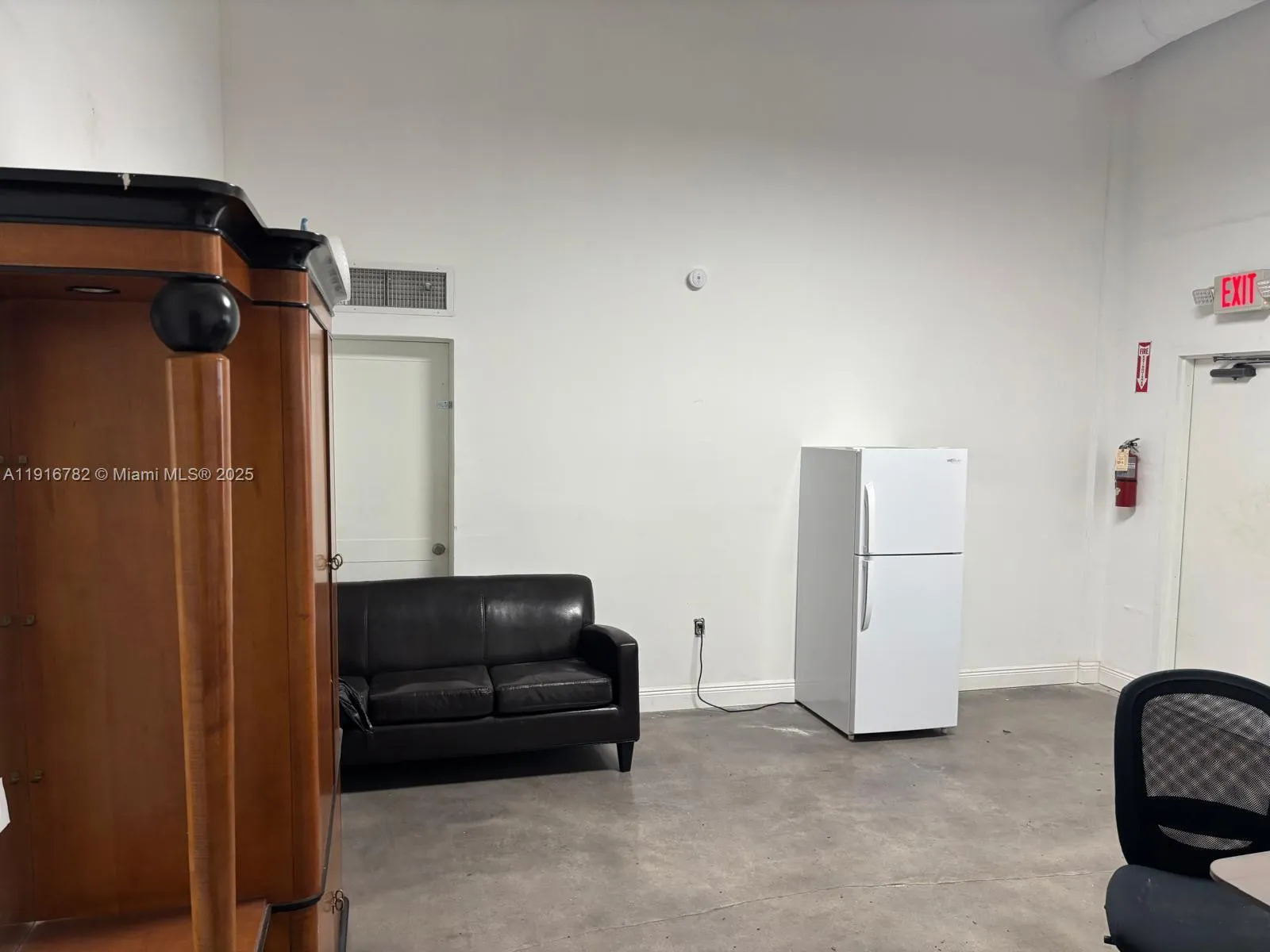 4685 E 11th Ave 2, Hialeah, Florida 33013, Hialeah, Florida 33013, ,Commercial Lease,For Rent,4685 E 11th Ave 2, Hialeah, Florida 33013,A11916782