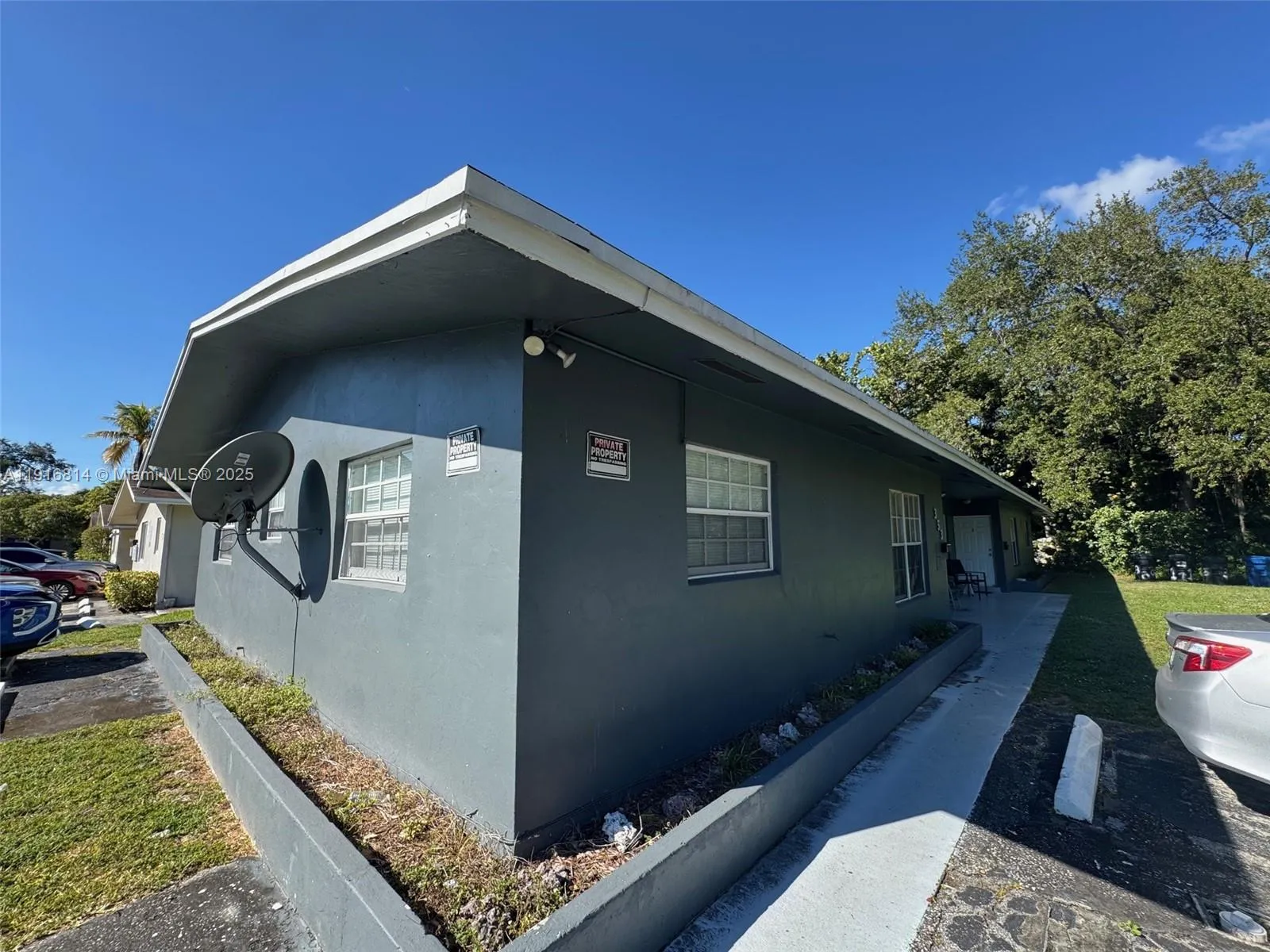 353 Sw 19th Ave, Fort Lauderdale, Florida 33312, Fort Lauderdale, Florida 33312, ,Residential Income,For Sale,353 Sw 19th Ave, Fort Lauderdale, Florida 33312,A11916814