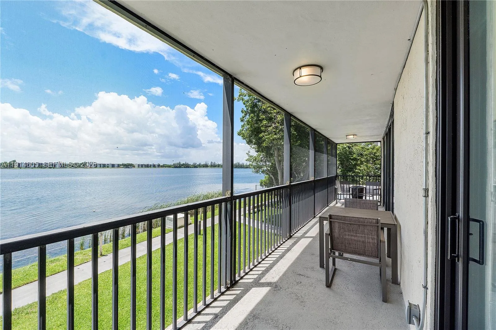 105 Lake Emerald Dr 216, Oakland Park, Florida 333, Oakland Park, Florida 33309, 2 Bedrooms Bedrooms, ,2 BathroomsBathrooms,Residential,For Sale,105 Lake Emerald Dr 216, Oakland Park, Florida 333,A11914605