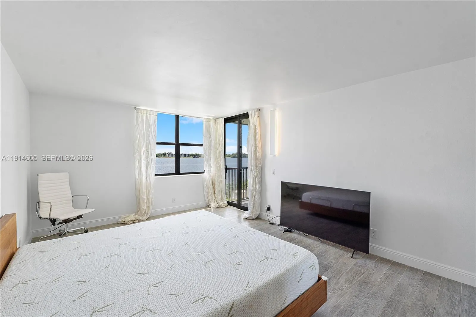 105 Lake Emerald Dr 216, Oakland Park, Florida 333, Oakland Park, Florida 33309, 2 Bedrooms Bedrooms, ,2 BathroomsBathrooms,Residential,For Sale,105 Lake Emerald Dr 216, Oakland Park, Florida 333,A11914605