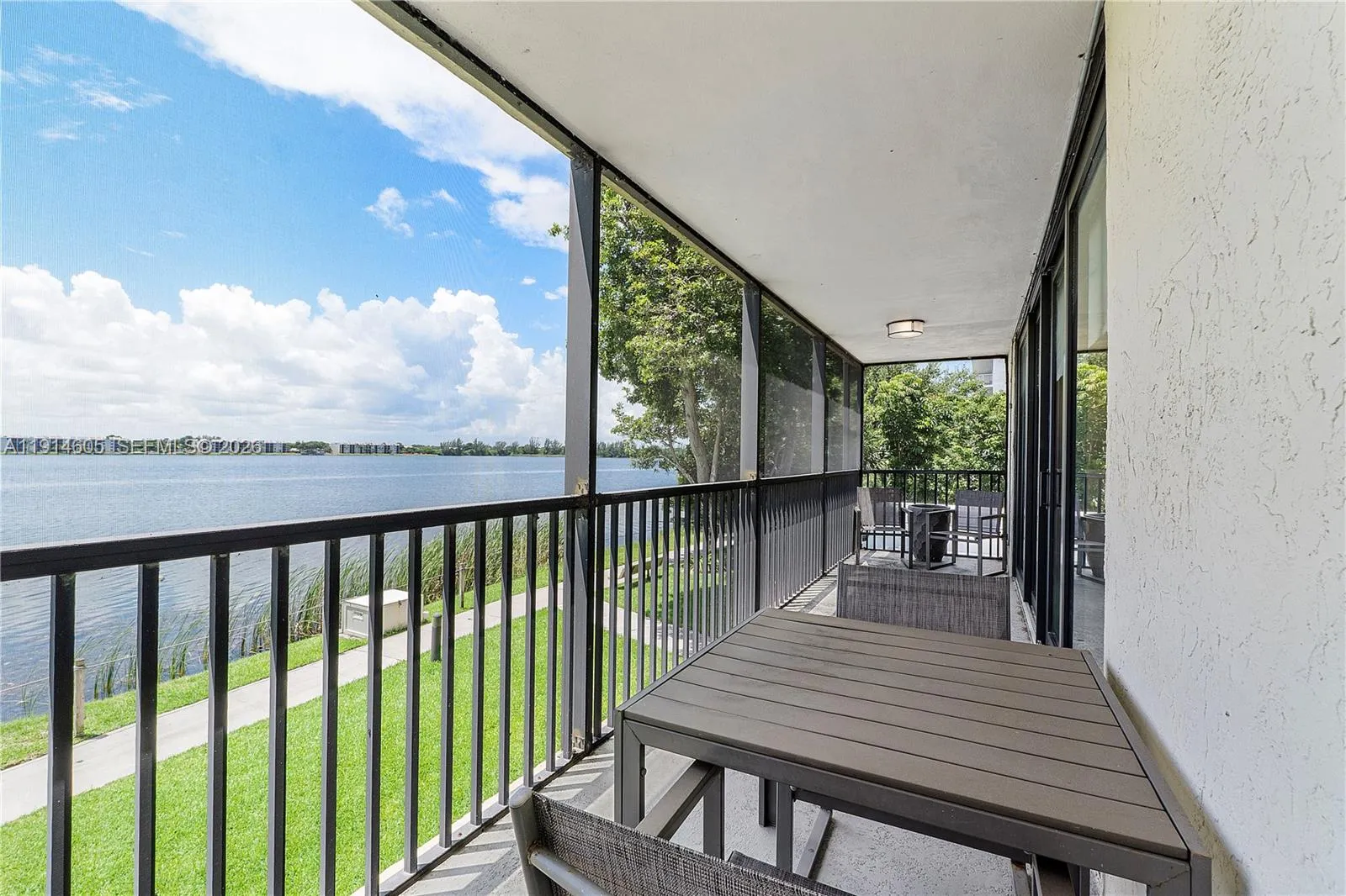 105 Lake Emerald Dr 216, Oakland Park, Florida 333, Oakland Park, Florida 33309, 2 Bedrooms Bedrooms, ,2 BathroomsBathrooms,Residential,For Sale,105 Lake Emerald Dr 216, Oakland Park, Florida 333,A11914605