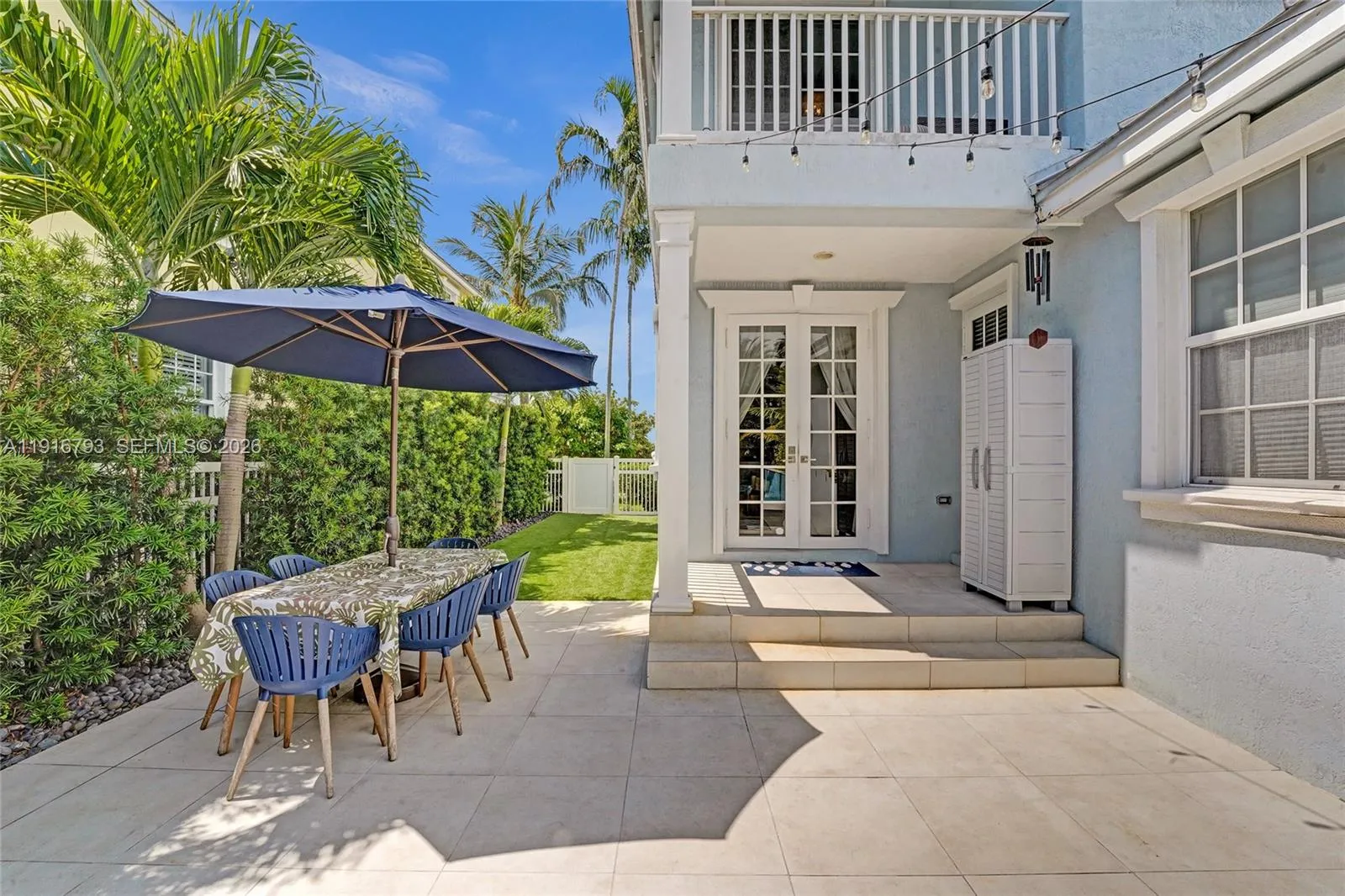 919 Adams St, Hollywood, Florida 33019, Hollywood, Florida 33019, 4 Bedrooms Bedrooms, ,3 BathroomsBathrooms,Residential,For Sale,919 Adams St, Hollywood, Florida 33019,A11916793