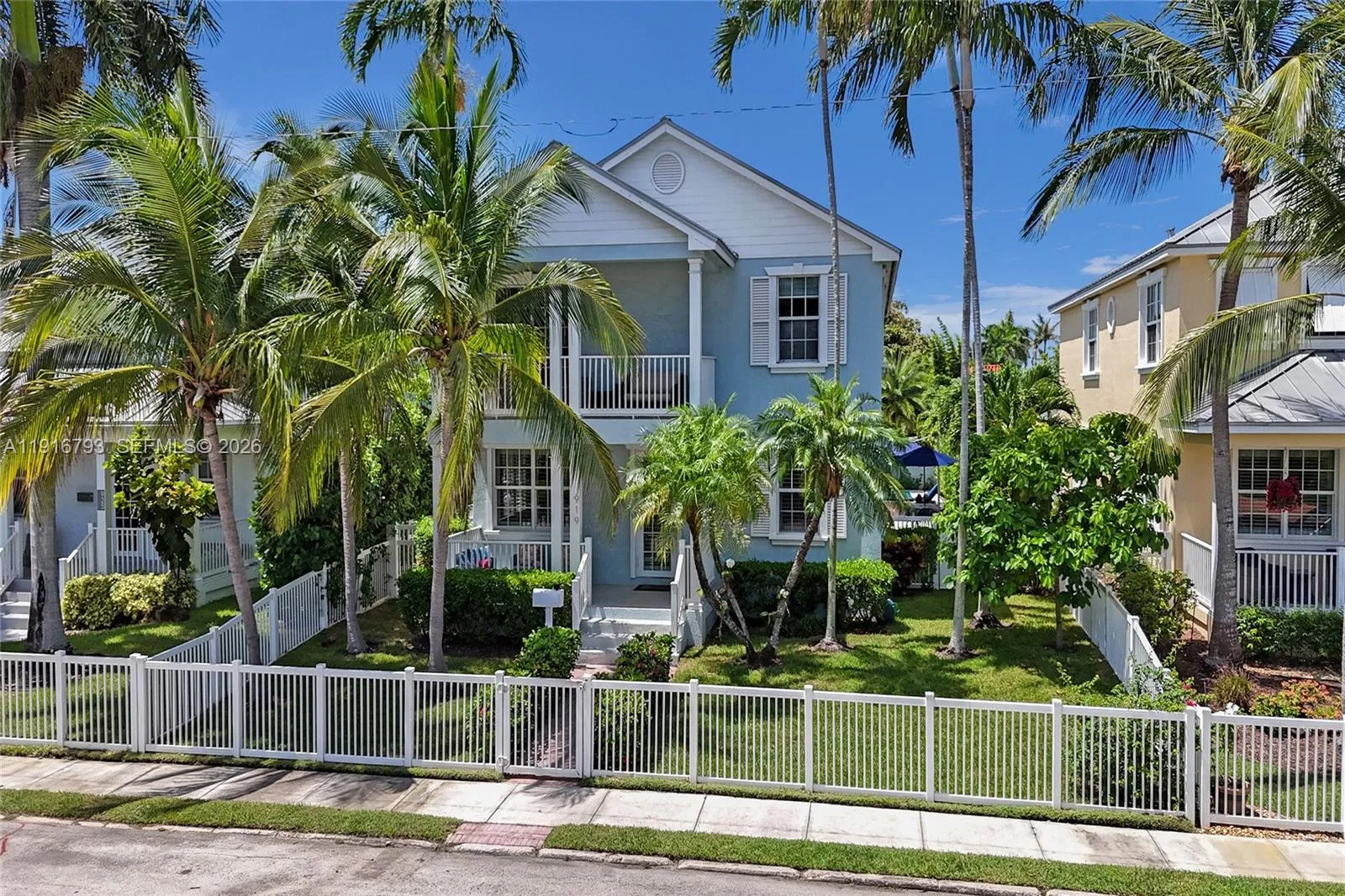 919 Adams St, Hollywood, Florida 33019, Hollywood, Florida 33019, 4 Bedrooms Bedrooms, ,3 BathroomsBathrooms,Residential,For Sale,919 Adams St, Hollywood, Florida 33019,A11916793