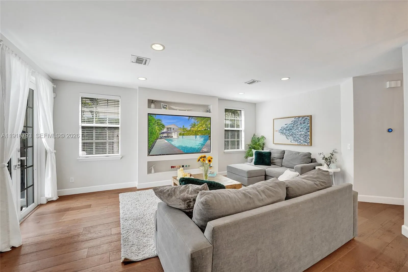 919 Adams St, Hollywood, Florida 33019, Hollywood, Florida 33019, 4 Bedrooms Bedrooms, ,3 BathroomsBathrooms,Residential,For Sale,919 Adams St, Hollywood, Florida 33019,A11916793