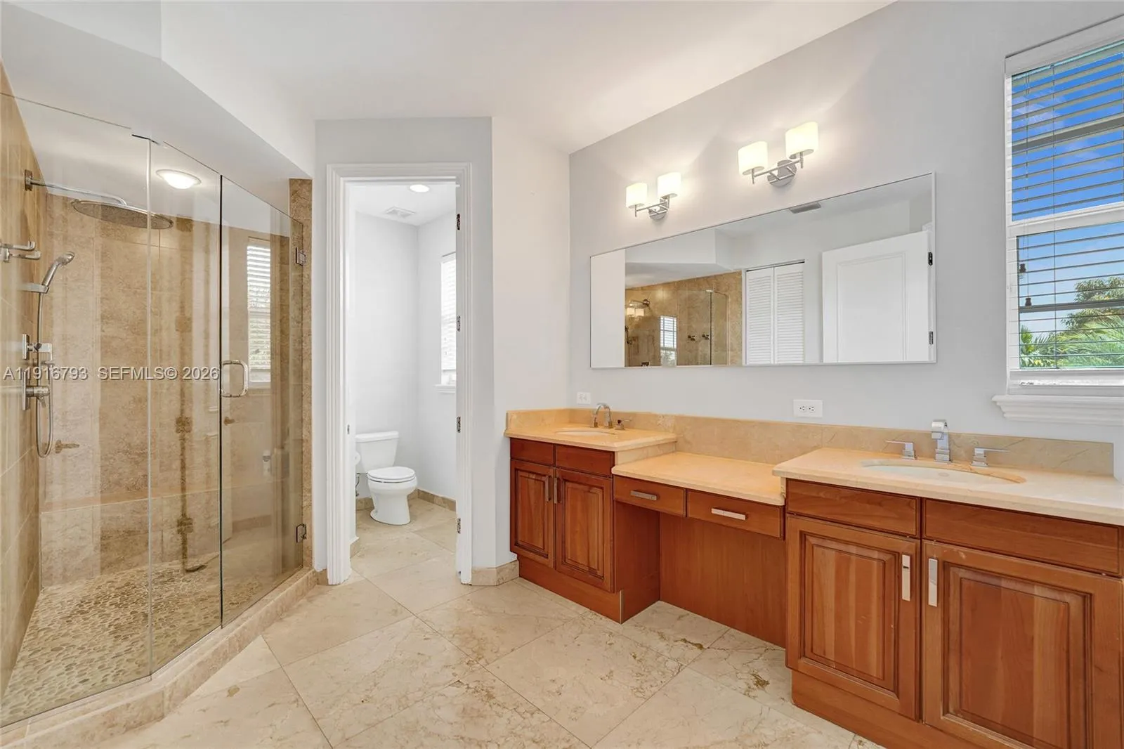919 Adams St, Hollywood, Florida 33019, Hollywood, Florida 33019, 4 Bedrooms Bedrooms, ,3 BathroomsBathrooms,Residential,For Sale,919 Adams St, Hollywood, Florida 33019,A11916793