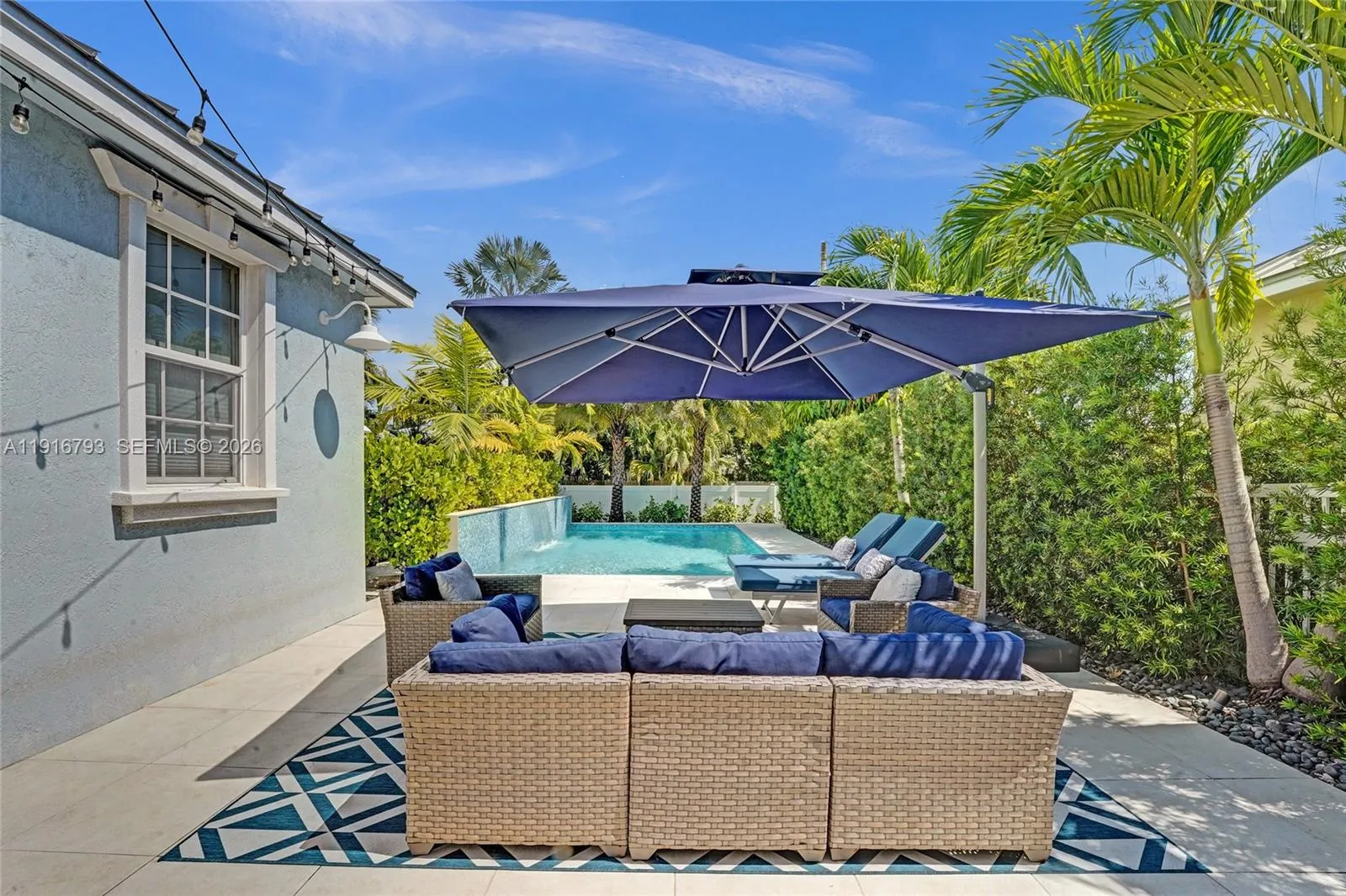 919 Adams St, Hollywood, Florida 33019, Hollywood, Florida 33019, 4 Bedrooms Bedrooms, ,3 BathroomsBathrooms,Residential,For Sale,919 Adams St, Hollywood, Florida 33019,A11916793
