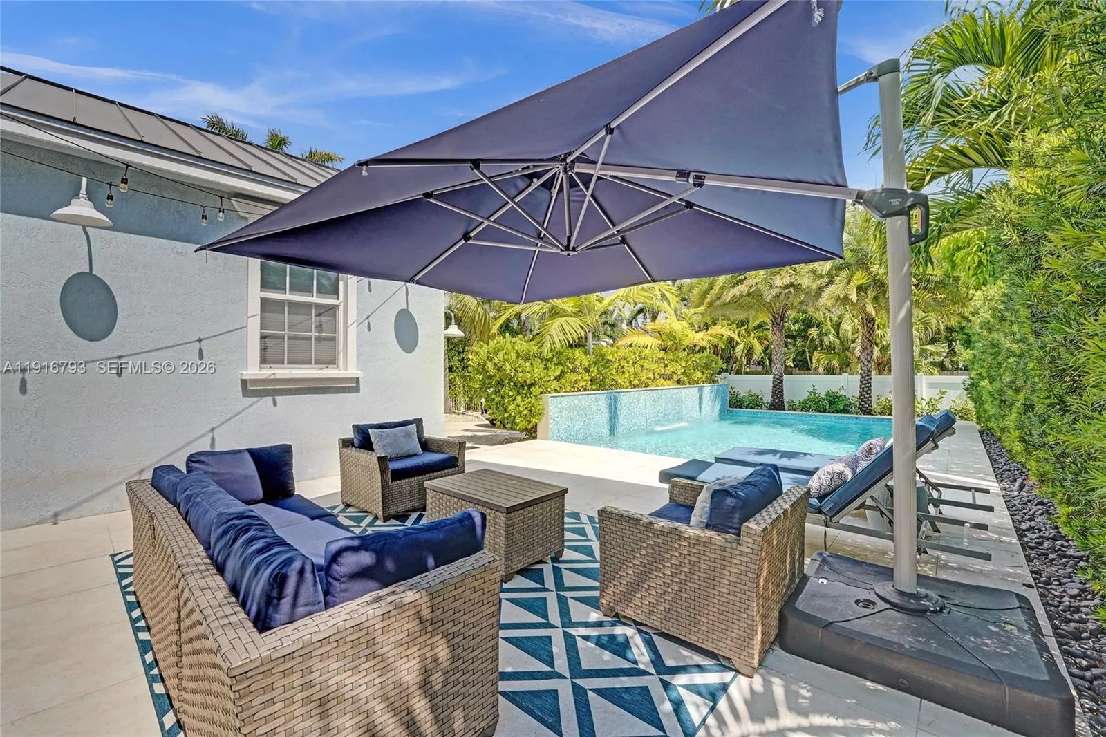 919 Adams St, Hollywood, Florida 33019, Hollywood, Florida 33019, 4 Bedrooms Bedrooms, ,3 BathroomsBathrooms,Residential,For Sale,919 Adams St, Hollywood, Florida 33019,A11916793