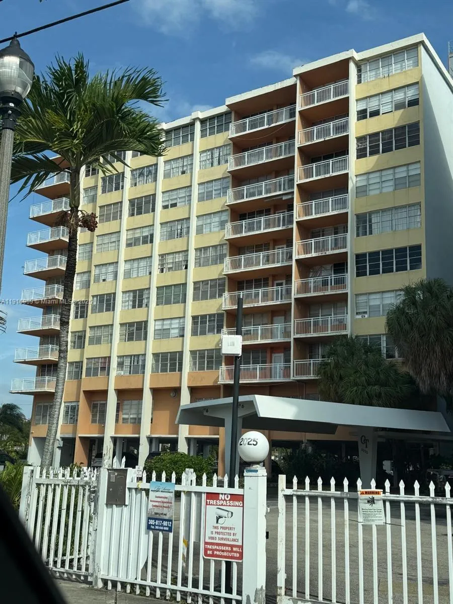 2025 Ne 164th St 605, North Miami Beach, Florida 3, North Miami Beach, Florida 33162, 1 Bedroom Bedrooms, ,1 BathroomBathrooms,Residential,For Sale,2025 Ne 164th St 605, North Miami Beach, Florida 3,A11916909