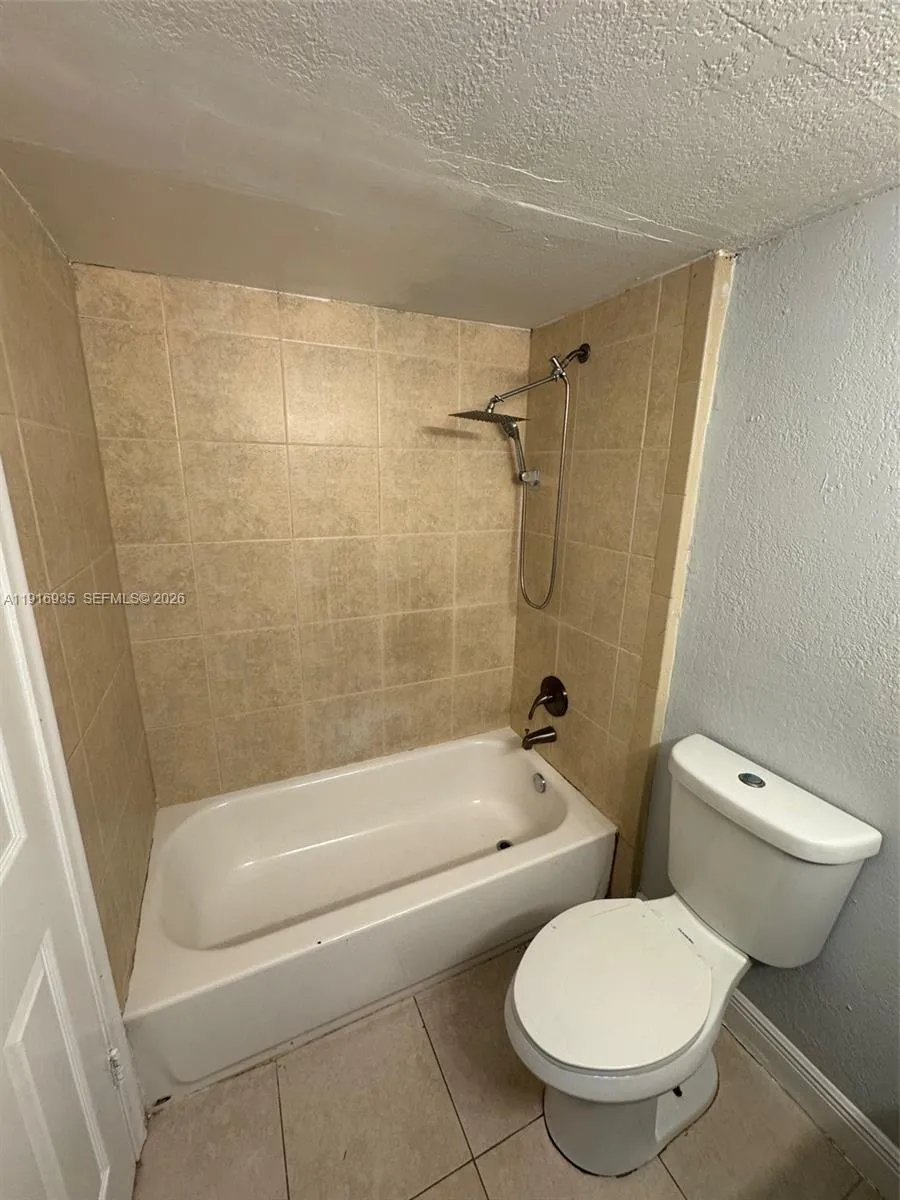 1741 Sw 40th Ter, Fort Lauderdale, Florida 33317, Fort Lauderdale, Florida 33317, ,Residential Income,For Sale,1741 Sw 40th Ter, Fort Lauderdale, Florida 33317,A11916935