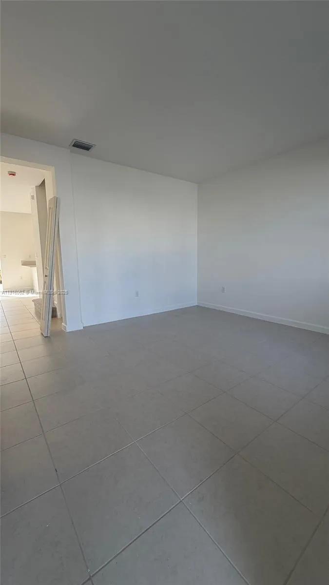 15600 Sw 276 Terr, Homestead, Florida 33031, Homestead, Florida 33031, 3 Bedrooms Bedrooms, ,2 BathroomsBathrooms,Residential Lease,For Rent,15600 Sw 276 Terr, Homestead, Florida 33031,A11916052