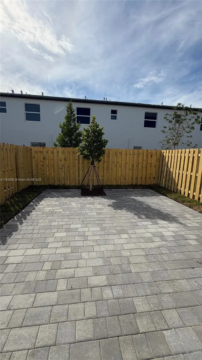 15600 Sw 276 Terr, Homestead, Florida 33031, Homestead, Florida 33031, 3 Bedrooms Bedrooms, ,2 BathroomsBathrooms,Residential Lease,For Rent,15600 Sw 276 Terr, Homestead, Florida 33031,A11916052