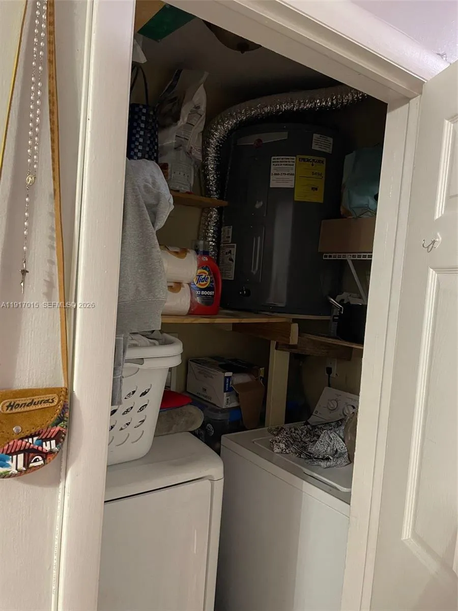 2200 Sw 42nd Ave, Fort Lauderdale, Florida 33317, Fort Lauderdale, Florida 33317, ,Residential Income,For Sale,2200 Sw 42nd Ave, Fort Lauderdale, Florida 33317,A11917015