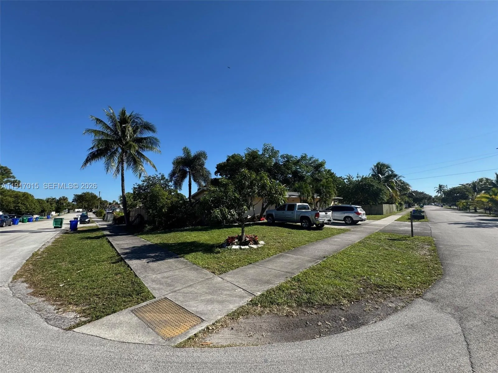 2200 Sw 42nd Ave, Fort Lauderdale, Florida 33317, Fort Lauderdale, Florida 33317, ,Residential Income,For Sale,2200 Sw 42nd Ave, Fort Lauderdale, Florida 33317,A11917015