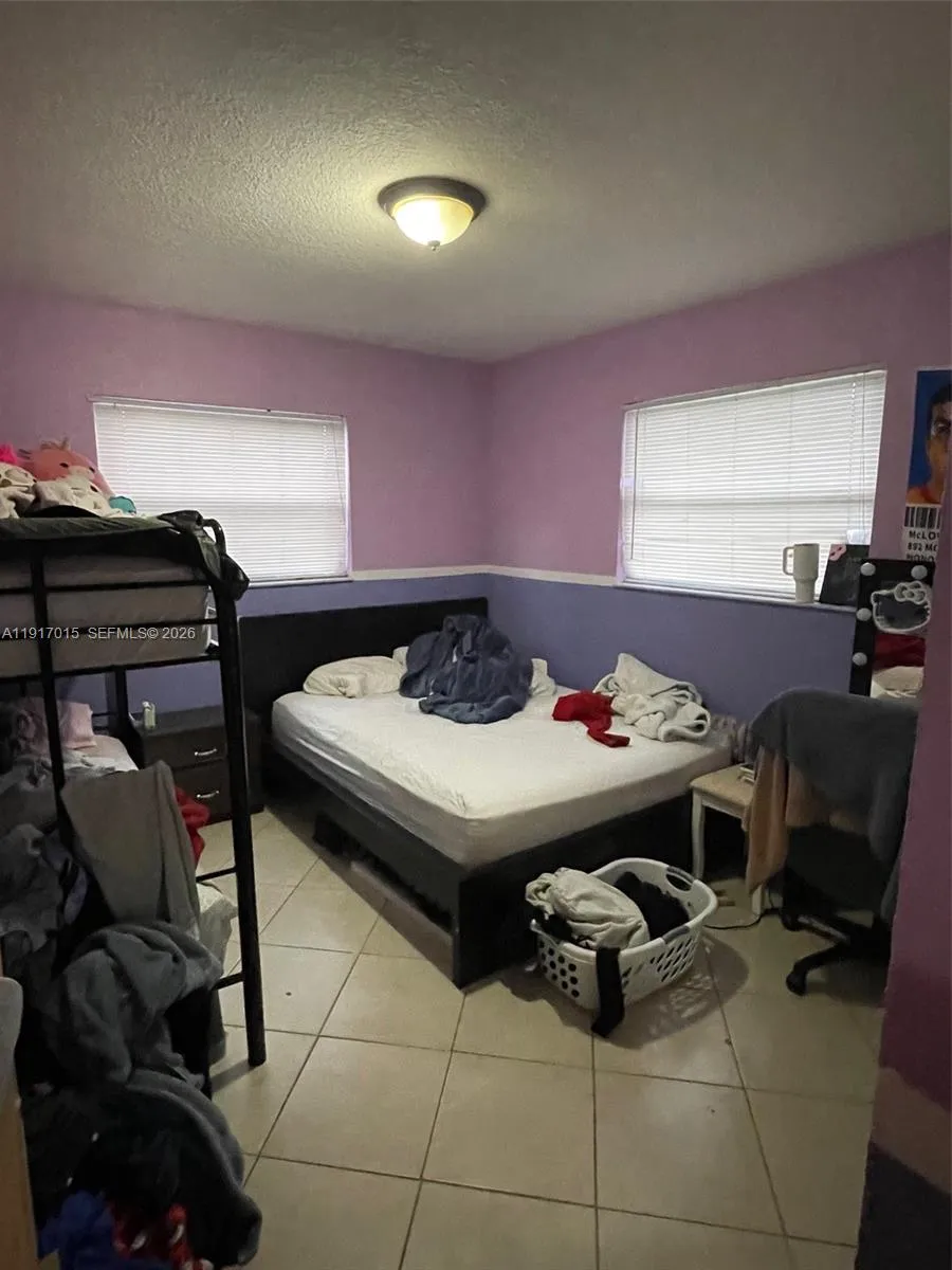 2200 Sw 42nd Ave, Fort Lauderdale, Florida 33317, Fort Lauderdale, Florida 33317, ,Residential Income,For Sale,2200 Sw 42nd Ave, Fort Lauderdale, Florida 33317,A11917015