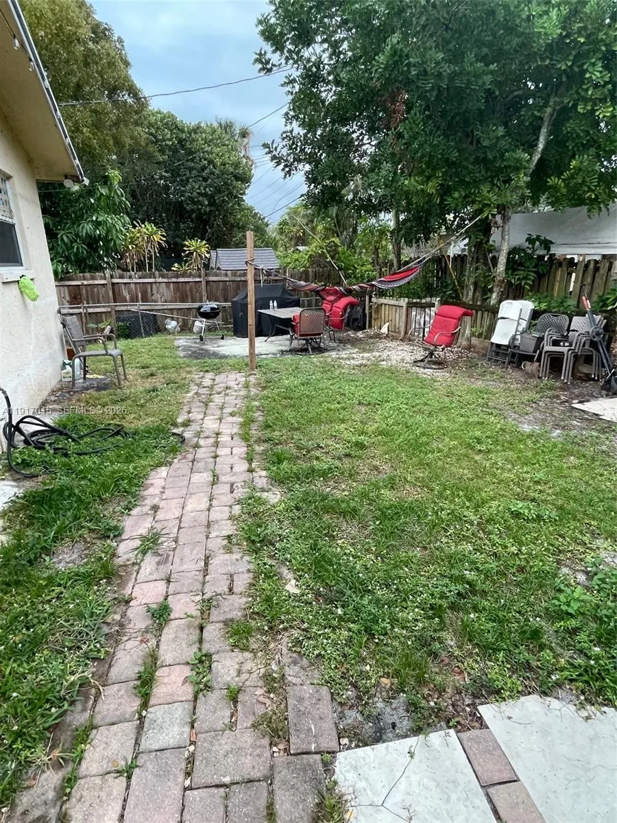 2200 Sw 42nd Ave, Fort Lauderdale, Florida 33317, Fort Lauderdale, Florida 33317, ,Residential Income,For Sale,2200 Sw 42nd Ave, Fort Lauderdale, Florida 33317,A11917015