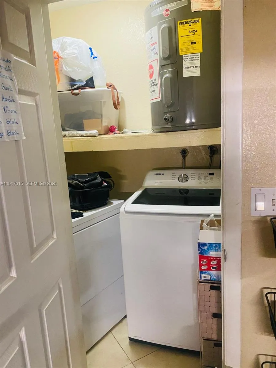 2200 Sw 42nd Ave, Fort Lauderdale, Florida 33317, Fort Lauderdale, Florida 33317, ,Residential Income,For Sale,2200 Sw 42nd Ave, Fort Lauderdale, Florida 33317,A11917015