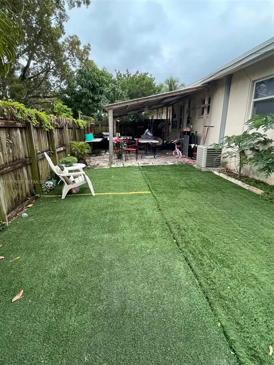 2200 Sw 42nd Ave, Fort Lauderdale, Florida 33317, Fort Lauderdale, Florida 33317, ,Residential Income,For Sale,2200 Sw 42nd Ave, Fort Lauderdale, Florida 33317,A11917015