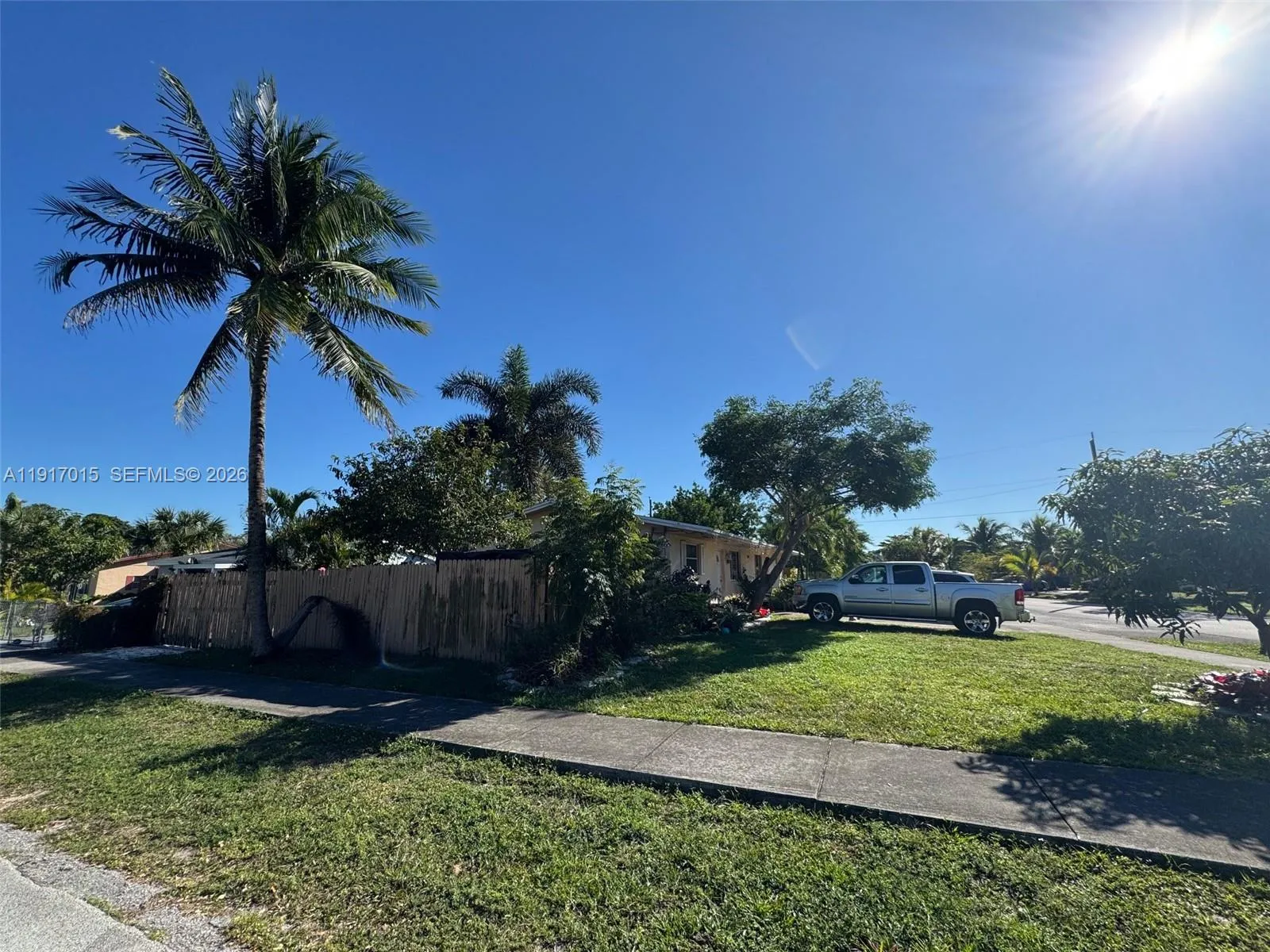 2200 Sw 42nd Ave, Fort Lauderdale, Florida 33317, Fort Lauderdale, Florida 33317, ,Residential Income,For Sale,2200 Sw 42nd Ave, Fort Lauderdale, Florida 33317,A11917015