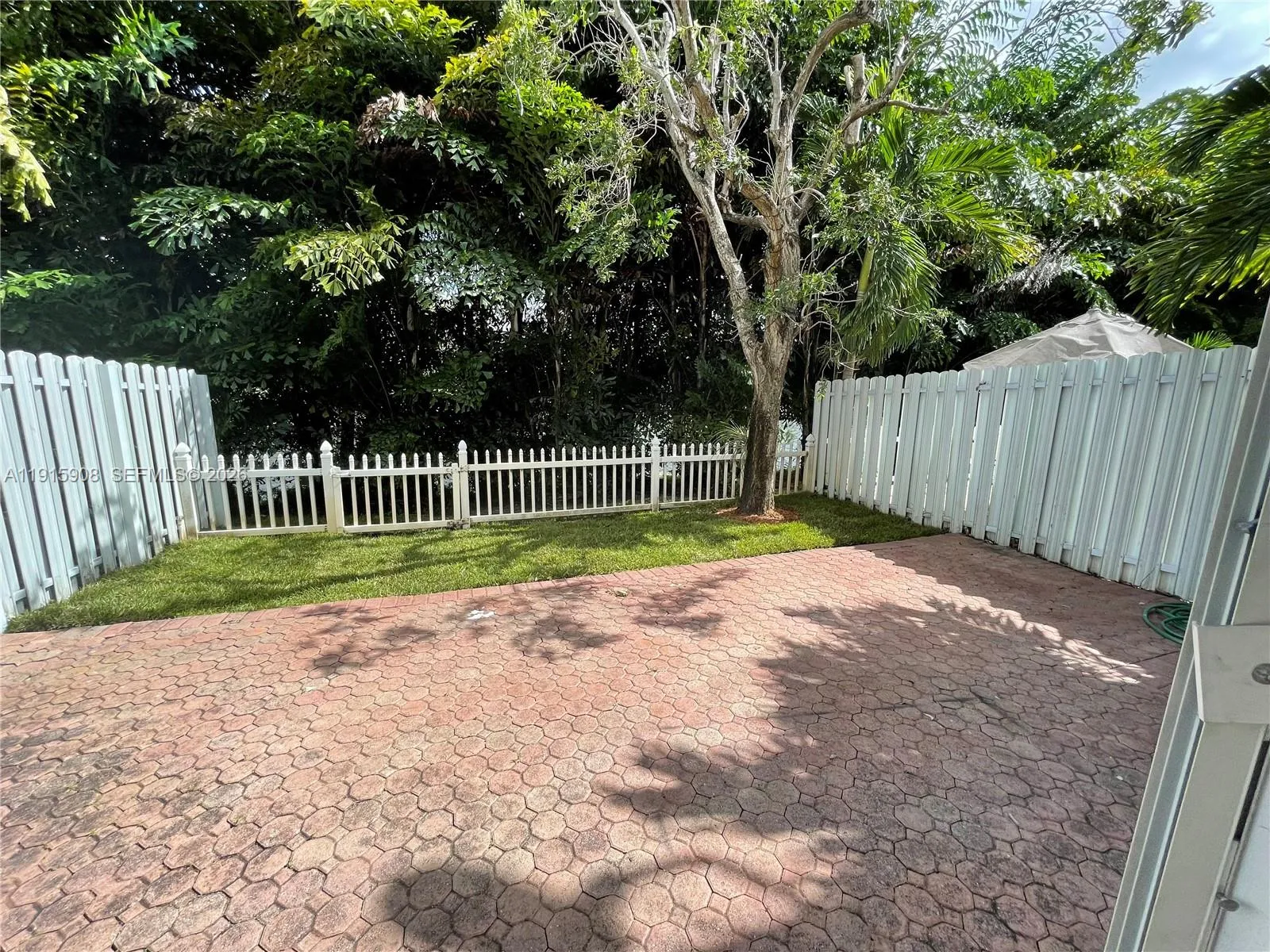 10159 Nw 43rd Ter, Doral, Florida 33178, Doral, Florida 33178, 4 Bedrooms Bedrooms, ,3 BathroomsBathrooms,Residential Lease,For Rent,10159 Nw 43rd Ter, Doral, Florida 33178,A11915908