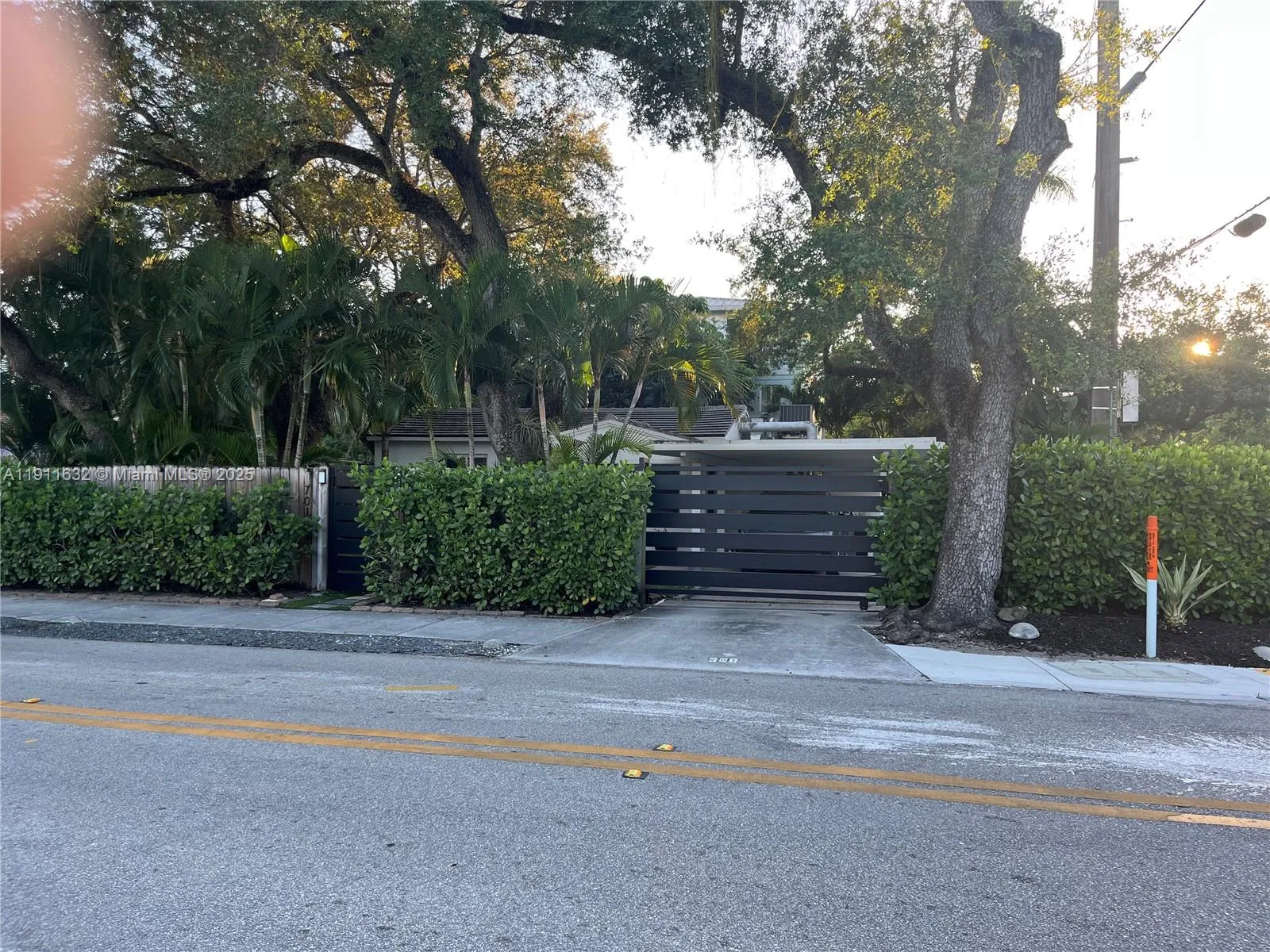 701 Sw Sw 9th Ave, Fort Lauderdale, Florida 33315, Fort Lauderdale, Florida 33315, 3 Bedrooms Bedrooms, ,2 BathroomsBathrooms,Residential,For Sale,701 Sw Sw 9th Ave, Fort Lauderdale, Florida 33315,A11911632