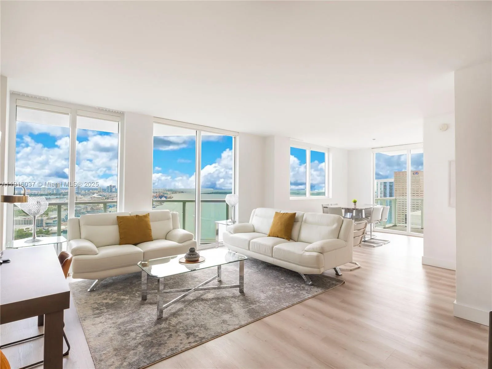 244 Biscayne Blvd 3703, Miami, Florida 33132, Miami, Florida 33132, 2 Bedrooms Bedrooms, ,2 BathroomsBathrooms,Residential Lease,For Rent,244 Biscayne Blvd 3703, Miami, Florida 33132,A11916037