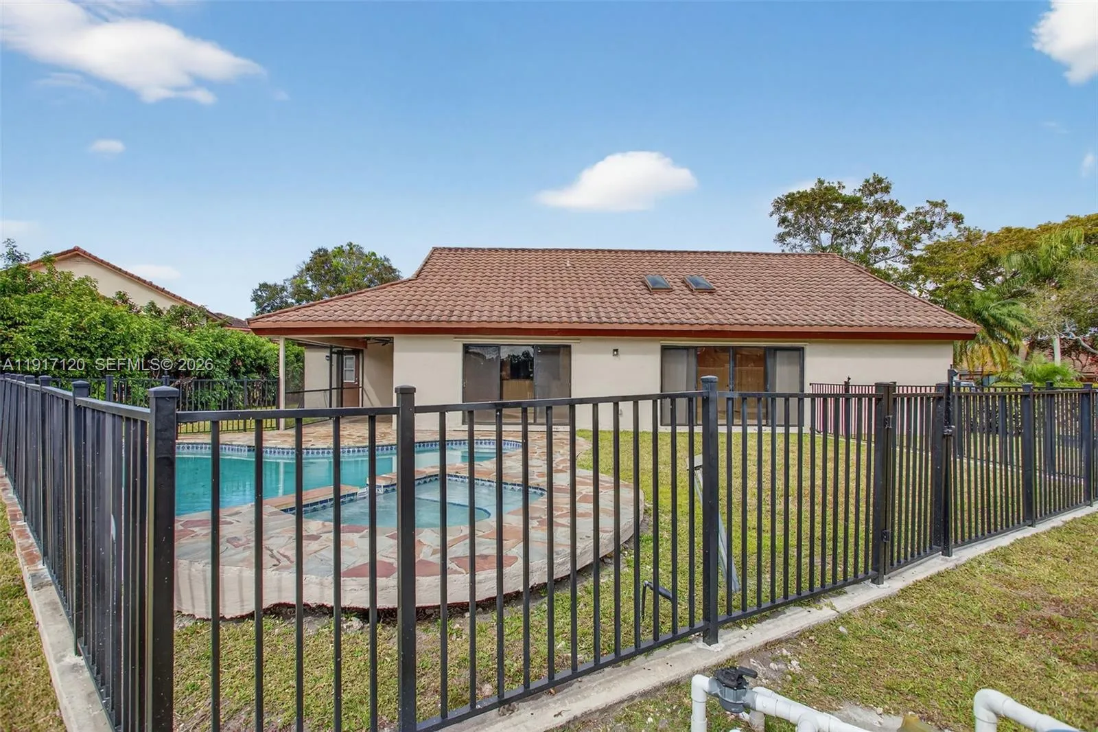 1875 Nw 93rd Way, Plantation, Florida 33322, Plantation, Florida 33322, 3 Bedrooms Bedrooms, ,2 BathroomsBathrooms,Residential,For Sale,1875 Nw 93rd Way, Plantation, Florida 33322,A11917120