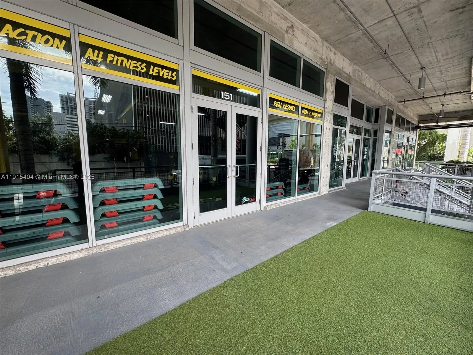 169 Sw 7th St Cu-c & Cu-d, Miami, Florida 3313, Miami, Florida 33130, ,Commercial Lease,For Rent,169 Sw 7th St Cu-c & Cu-d, Miami, Florida 3313,A11915404