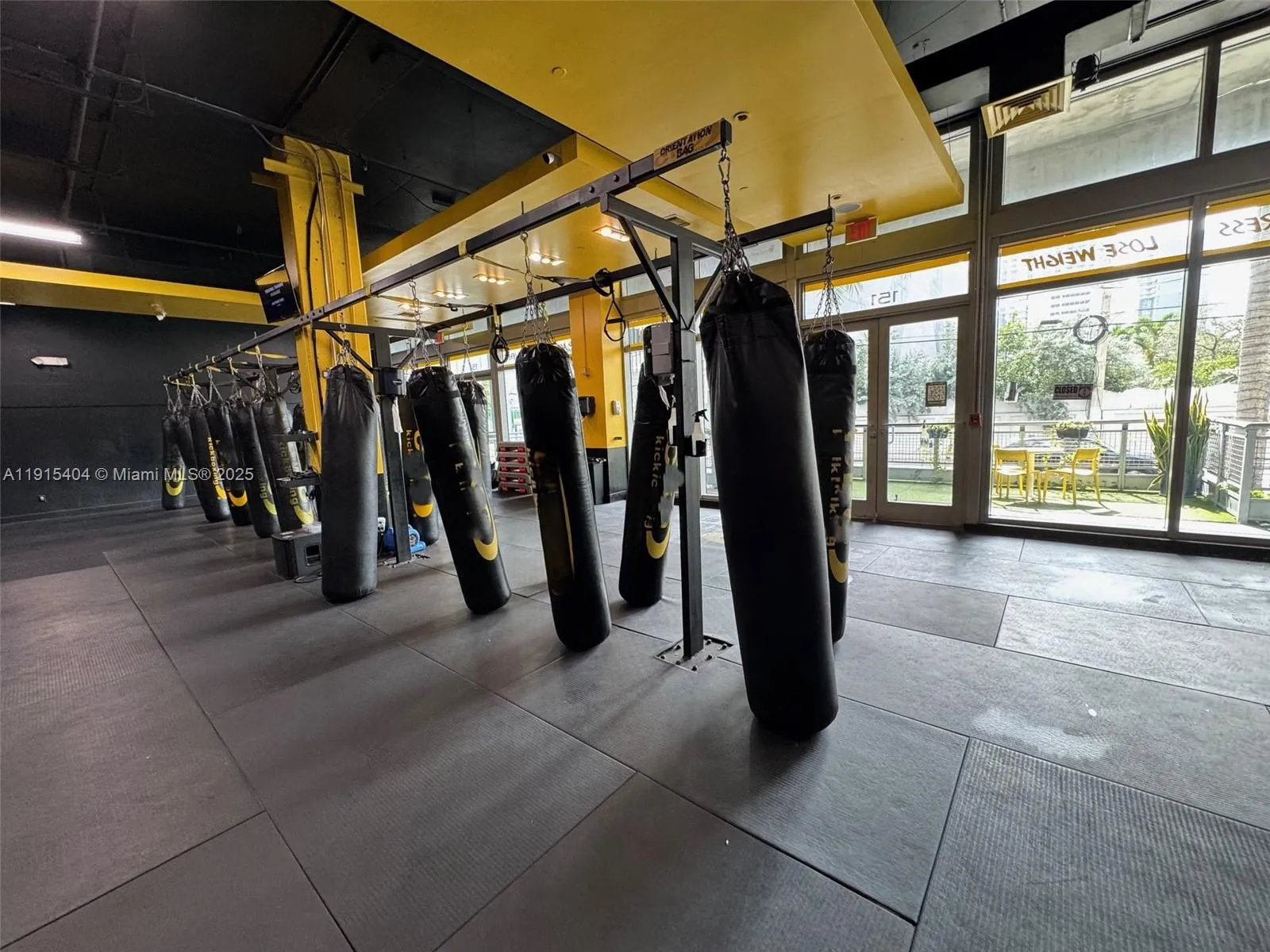 169 Sw 7th St Cu-c & Cu-d, Miami, Florida 3313, Miami, Florida 33130, ,Commercial Lease,For Rent,169 Sw 7th St Cu-c & Cu-d, Miami, Florida 3313,A11915404