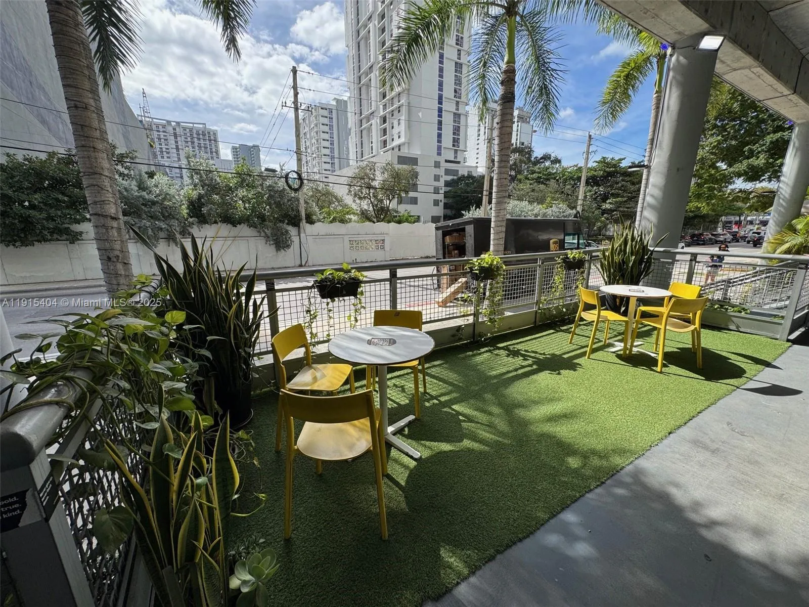 169 Sw 7th St Cu-c & Cu-d, Miami, Florida 3313, Miami, Florida 33130, ,Commercial Lease,For Rent,169 Sw 7th St Cu-c & Cu-d, Miami, Florida 3313,A11915404