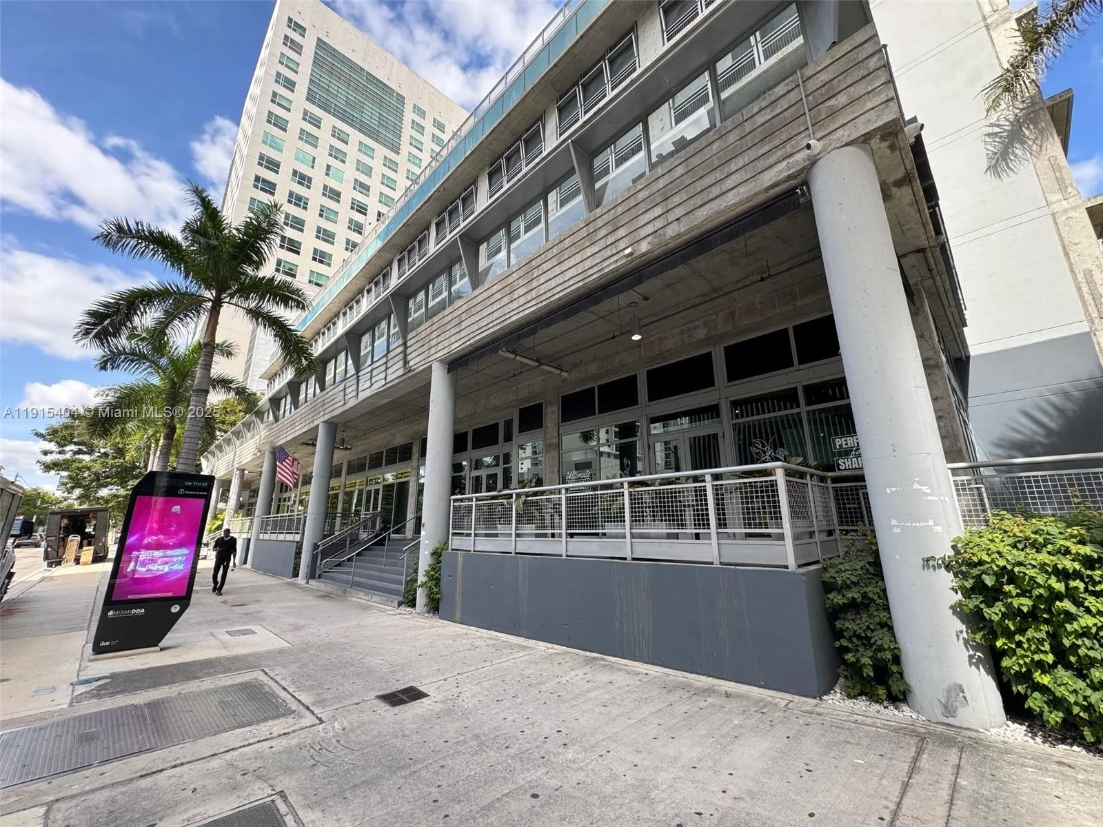 169 Sw 7th St Cu-c & Cu-d, Miami, Florida 3313, Miami, Florida 33130, ,Commercial Lease,For Rent,169 Sw 7th St Cu-c & Cu-d, Miami, Florida 3313,A11915404